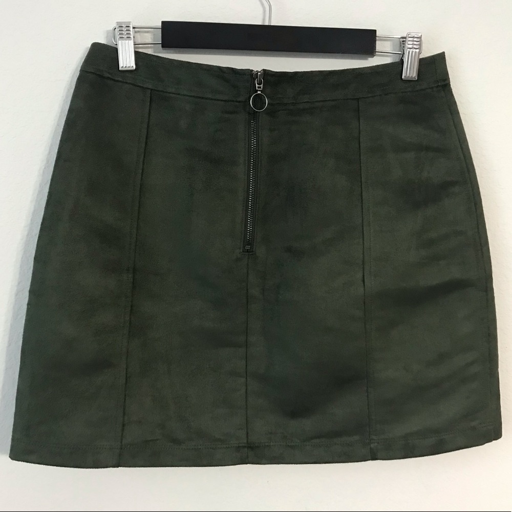 Old Navy Moto Faux Suede Military Olive Green Preppy Academia Mini Skirt - Picture 3 of 7